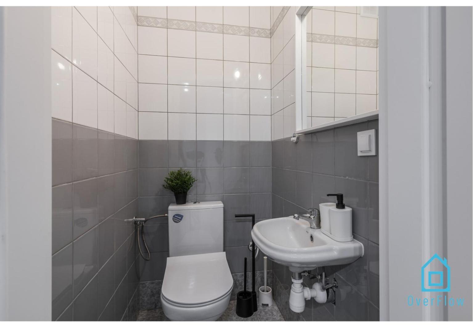 Uranus - 15 Min To Old Town Homestay Gdansk